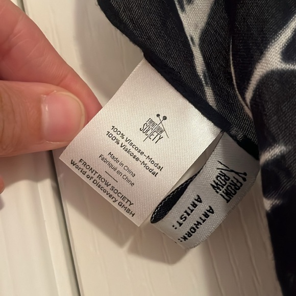 Front Row Society Scarf - Picture 3 of 4